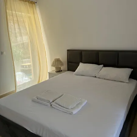 Pensjonat Isufi Family Saranda