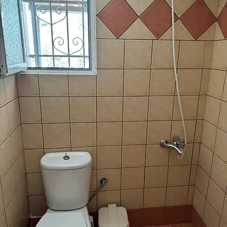 Isufi Guest house Sarande