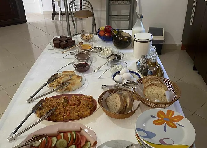 Pensjonat Isufi Family